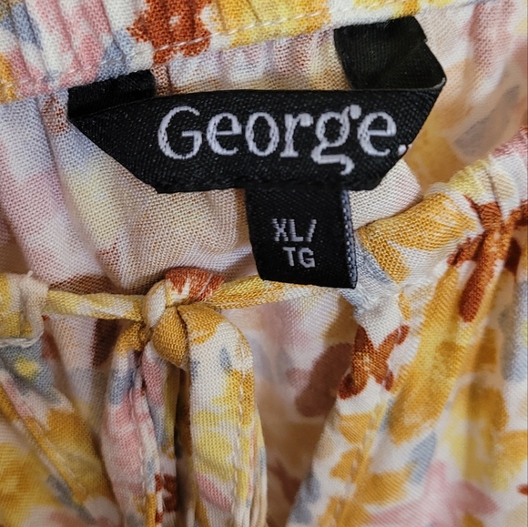 Tiered Floral Summer Dress - Picture 10 of 11